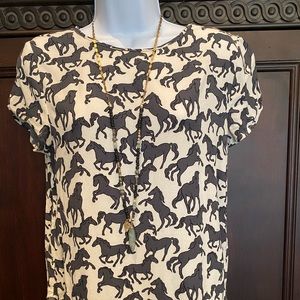 Equestrian print fun short sleeved blouse